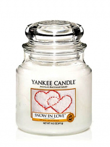 Yankee Candle Snow in Love Classic Mlaý 104 g