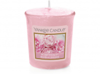 Yankee Candle Blush Bouquet votivní svíčka 49g